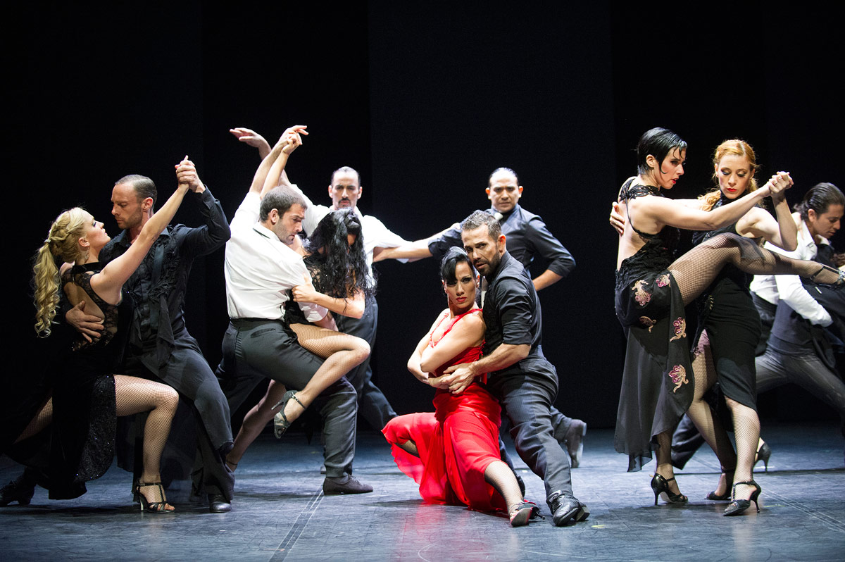 What Is the Role of Both the Genders in The Tango Dance World?